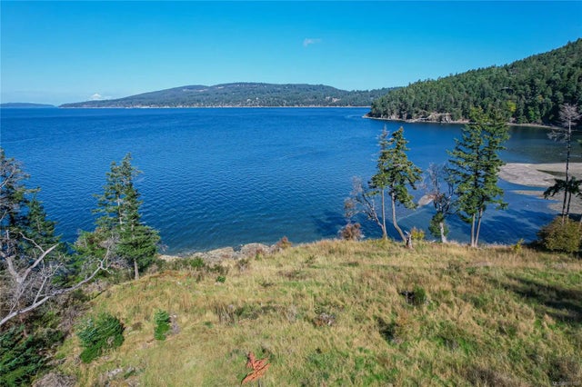 1 of 13 - 128 Narrows West Rd, Salt Spring, BC