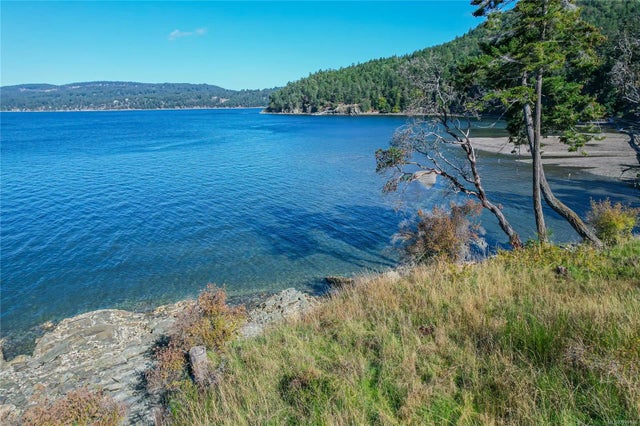 2 of 13 - 128 Narrows West Rd, Salt Spring, BC