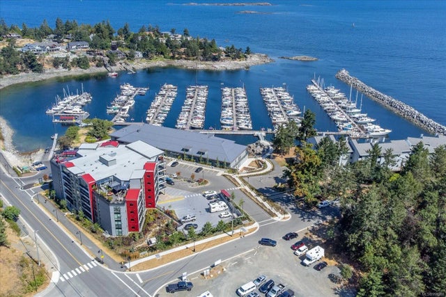 1 of 68 - 3529 Dolphin Dr 305, Nanoose Bay, BC
