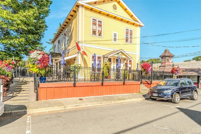 2 of 88 - 9749 Willow St, Chemainus, BC