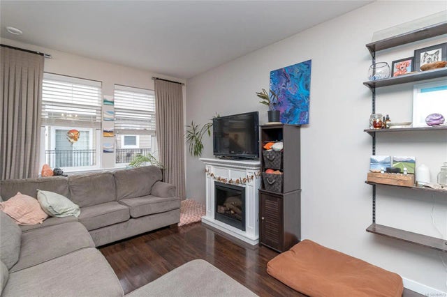 4 of 60 - 50 Mill St 111, Nanaimo, BC