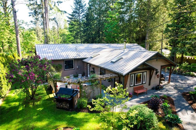 1 of 73 - 1126 North Rd, Gabriola Island, BC