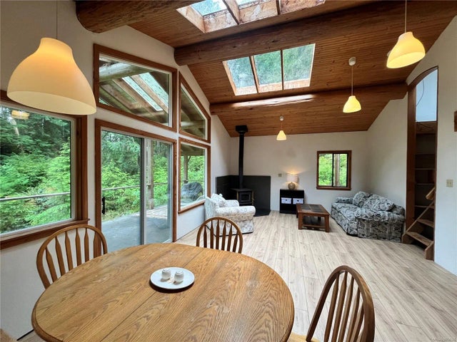 3 of 30 - 421 Whaletown Rd, Cortes Island, BC