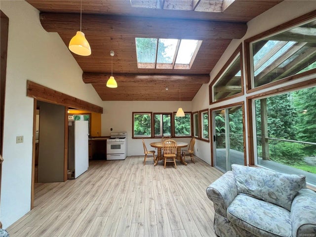 5 of 30 - 421 Whaletown Rd, Cortes Island, BC