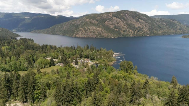 4 of 43 - 10200/10206 South Shore Rd, Honeymoon Bay, BC