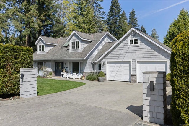 1 of 58 - 595 Eaglecrest Dr, Qualicum Beach, BC
