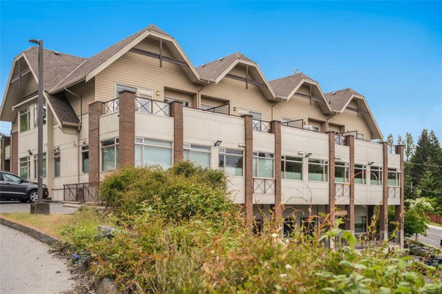 1 of 43 - 6135 Metral Dr 201, Nanaimo, BC