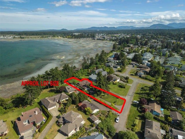 1 of 43 - 428 Dogwood St N, Parksville, BC