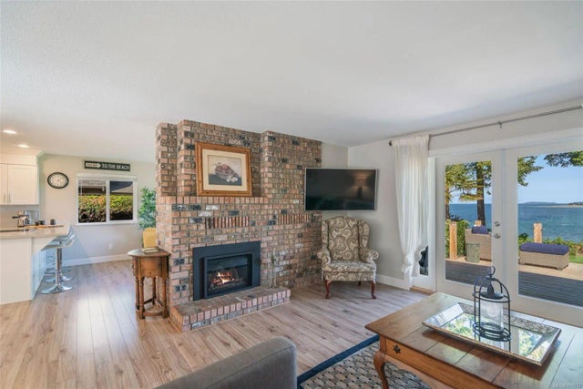 3 of 43 - 428 Dogwood St N, Parksville, BC