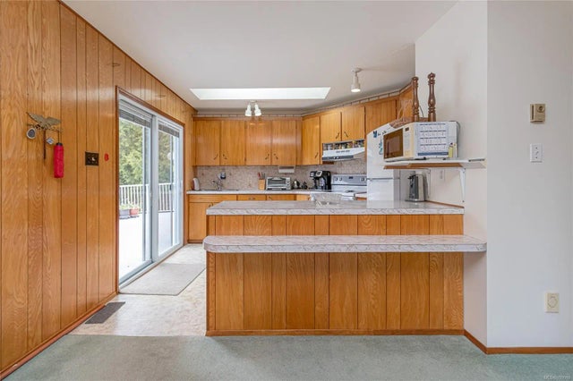 5 of 50 - 253 Hembrough Rd, Bowser, BC