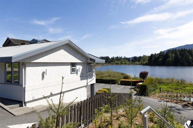 2 of 11 - 3767 Shenton Rd, Nanaimo, BC