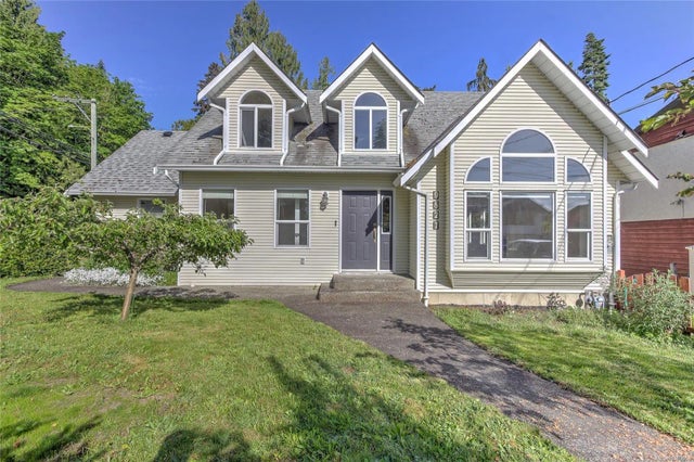 1 of 44 - 9825/9827 Chemainus Rd, Chemainus, BC