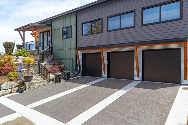 4 of 46 - 6 Conkor Hts, View Royal, BC