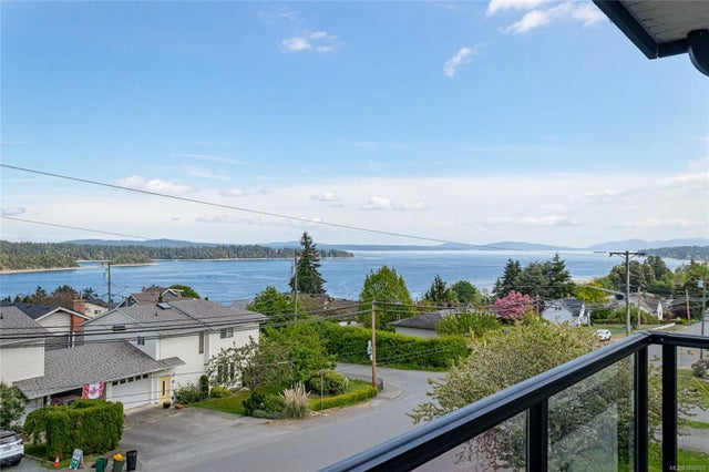 1 of 34 - 218 Bayview Ave 405, Ladysmith, BC