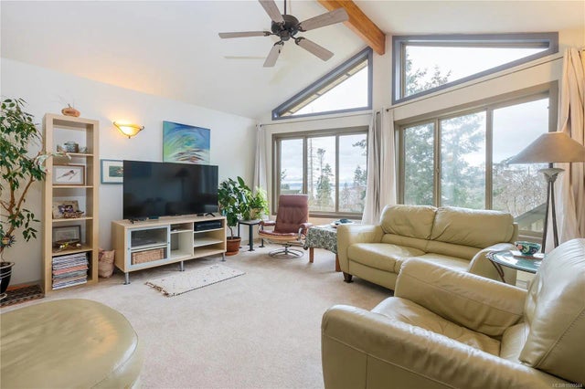 2 of 42 - 3122 Dolphin Dr, Nanoose Bay, BC