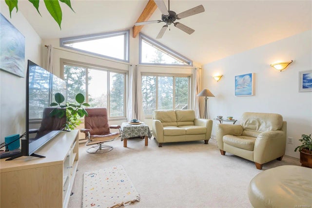 3 of 42 - 3122 Dolphin Dr, Nanoose Bay, BC