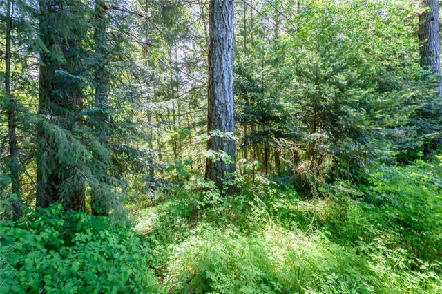 3 of 37 - 7478 Yake Rd, Fanny Bay, BC