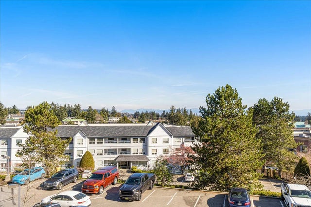 5 of 51 - 1633 Dufferin Cres 211, Nanaimo, BC