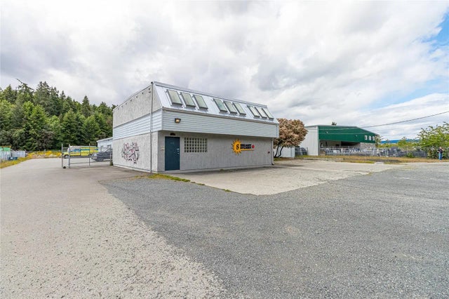 2 of 23 - 1210 Industrial Way 8, Parksville, BC