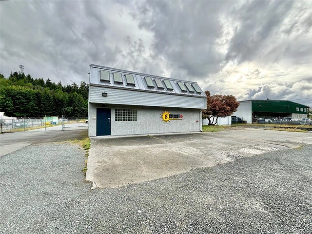 3 of 23 - 1210 Industrial Way 8, Parksville, BC