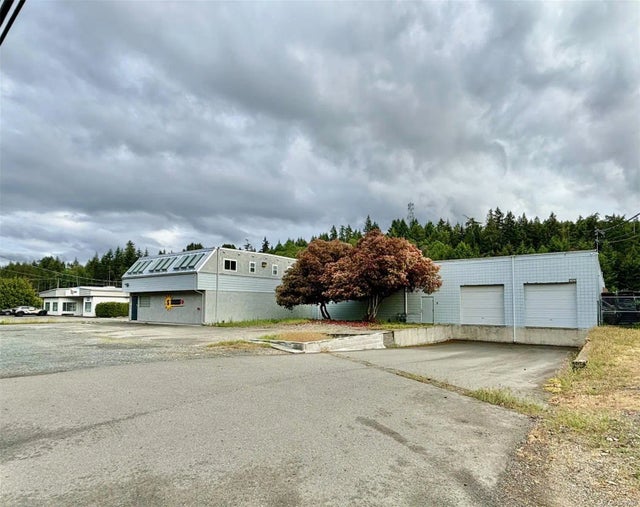 4 of 23 - 1210 Industrial Way 8, Parksville, BC