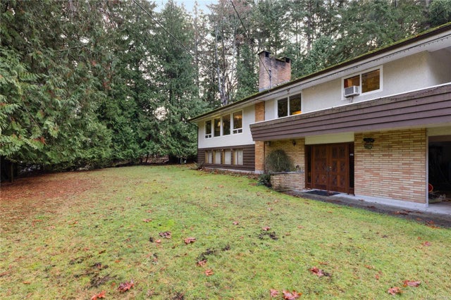 5 of 26 - 5611/5621 Hammond Bay Rd, Nanaimo, BC