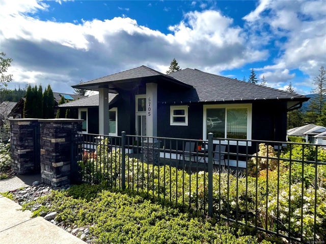 3 of 19 - 5705 Linley Valley Dr, Nanaimo, BC