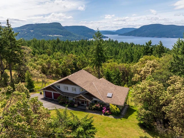 2 of 44 - 103 Murrelet Pl, Salt Spring, BC