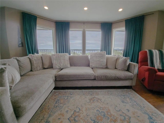 3 of 56 - 2287 Chelohsin Cres, Port McNeill, BC