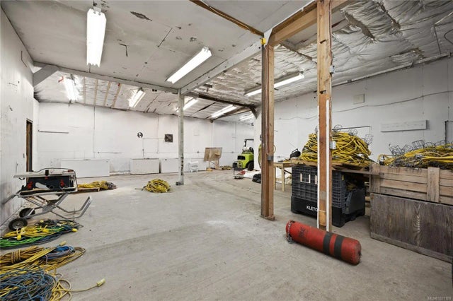 5 of 10 - 3514 Brittain Blvd, Whiskey Creek, BC