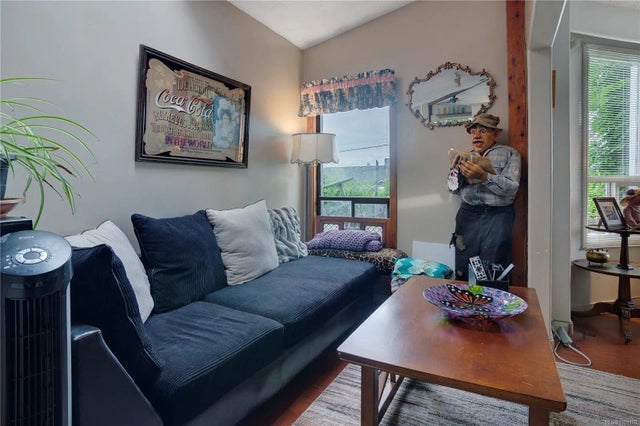 5 of 30 - 762 Albert St, Nanaimo, BC