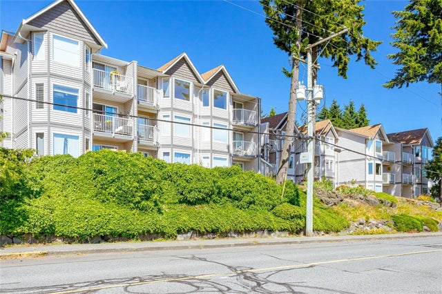 1 of 27 - 9916 Daniel St 306, Chemainus, BC