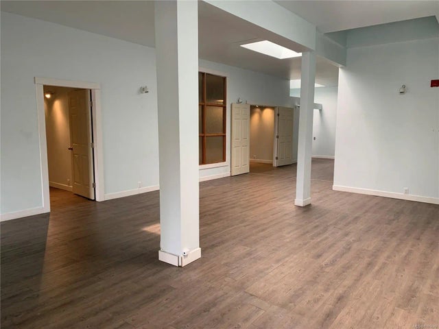 2 of 34 - 489 Wallace St, Nanaimo, BC