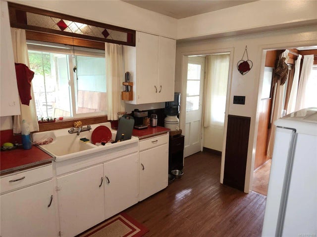 5 of 20 - 102 Garden Dr, See Remarks, BC