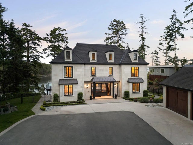 2 of 72 - 10865 Fernie Wynd Rd, North Saanich, BC