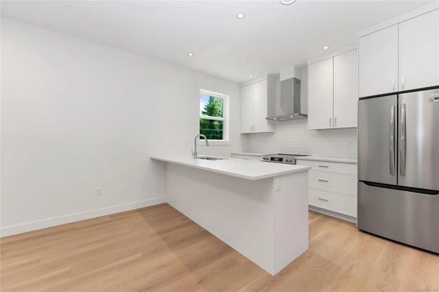 3 of 34 - 127 Heritage Creek Dr, Lake Cowichan, BC