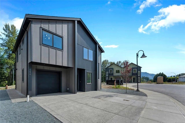 1 of 36 - 114 Plante Cres, Lake Cowichan, BC