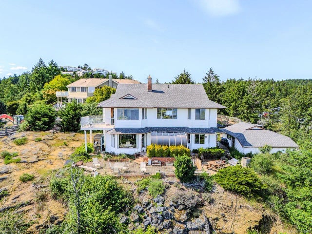 2 of 32 - 1573 Scarlet Hill Rd, Nanaimo, BC