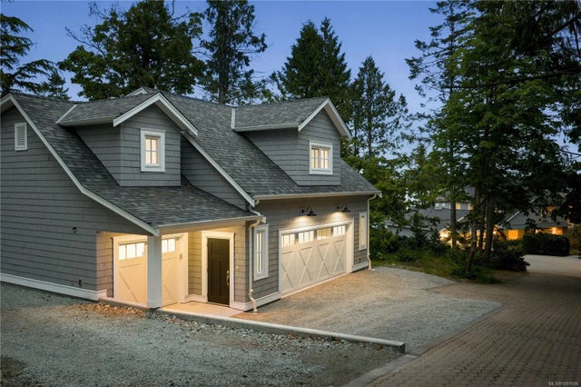 4 of 57 - 8401 Lochside Dr, Central Saanich, BC