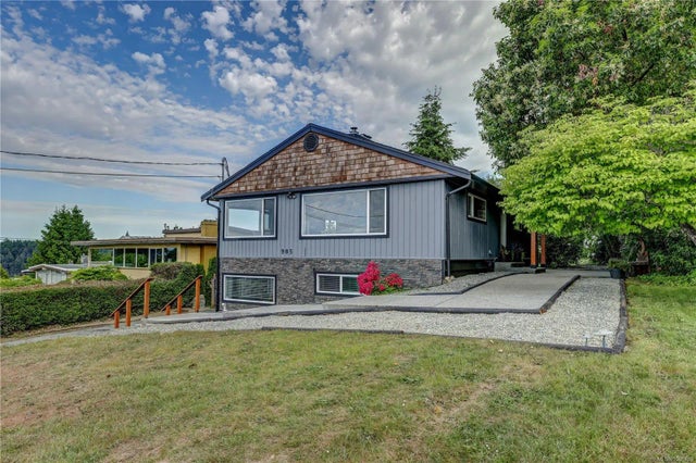 2 of 93 - 985 Malaspina Cres, Nanaimo, BC