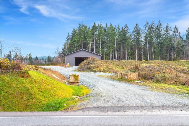 2 of 11 - 8480 Crofton Rd, Crofton, BC