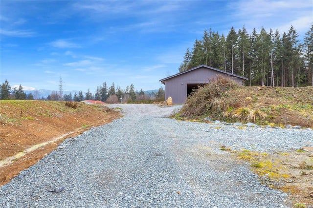 3 of 11 - 8480 Crofton Rd, Crofton, BC