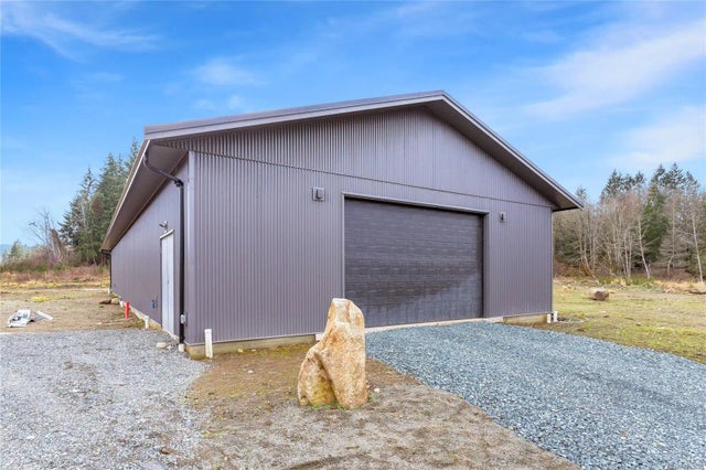 4 of 11 - 8480 Crofton Rd, Crofton, BC