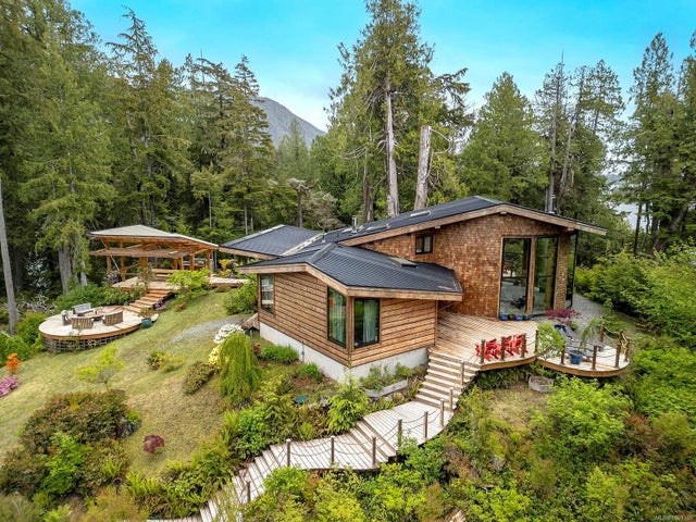 4 of 80 - 0 Neilson Island, Tofino, BC