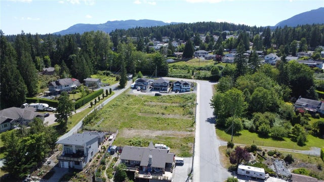 2 of 12 - Lot 5 Malcolm Rd, Chemainus, BC