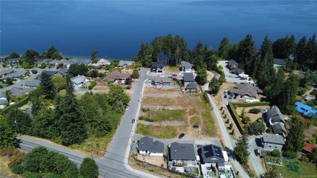1 of 13 - Lot 8 Malcolm Rd, Chemainus, BC