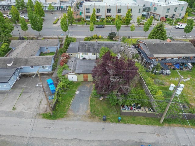 3 of 14 - 129 Jensen Ave E, Parksville, BC