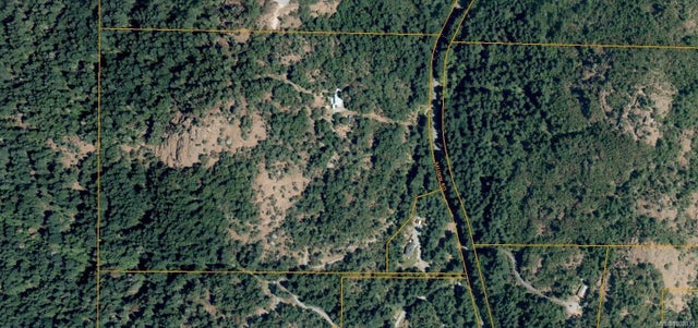 2 of 25 - 3975 Munn Rd, Highlands, BC