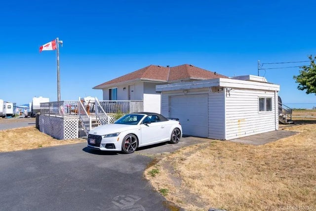 3 of 32 - 3290 Campion Rd 3274, Central Saanich, BC