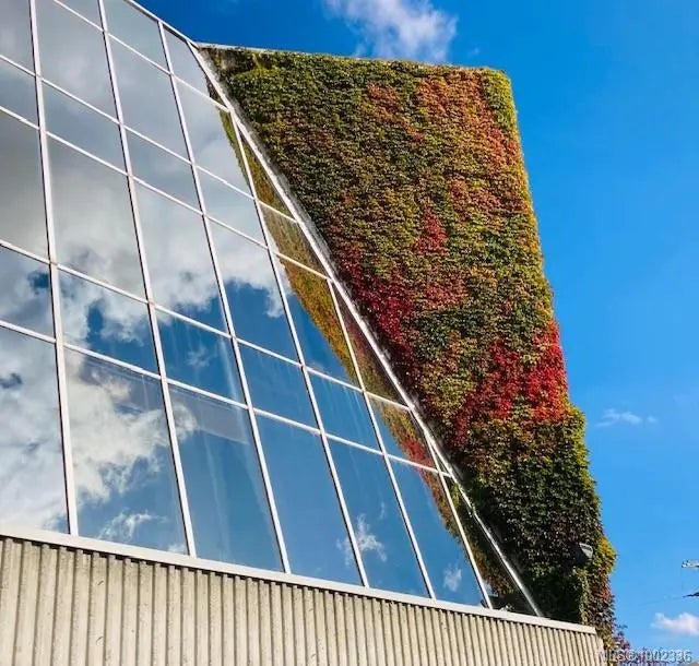 1 of 3 - 256 Wallace St 320, Nanaimo, BC